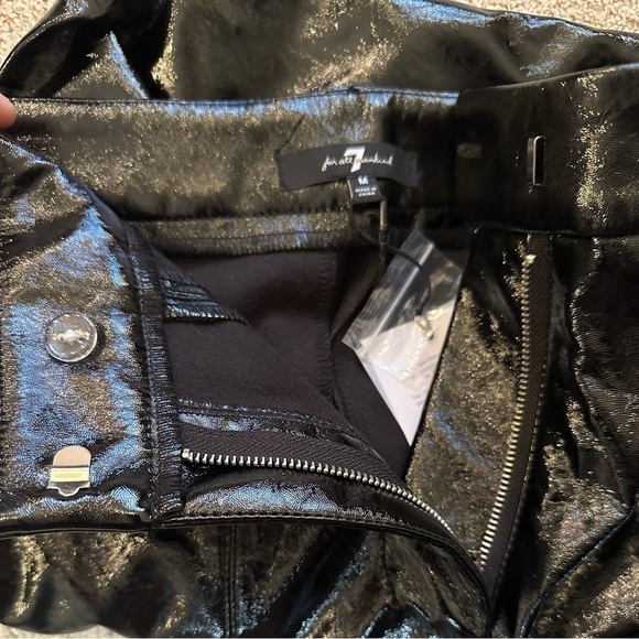 NWT 7 For All Mankind Shiny Faux Leather Wide Crop Leg Flare black pants M - Picture 6 of 8